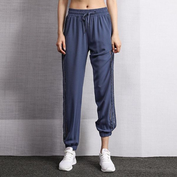 women's hollow sports pants loosely closed quick dry running fitness high waist slimming professional yoga pants thin section1, Black;blue
women's hollow sports pants loosely closed quick dry running fitness high waist slimming professional yoga pants thin section1, Black;blue