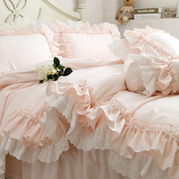 new embroidery luxury layers bedding set sweet princess big ruffle duvet cover wedding decorative bedding bed sheet cover set1
new embroidery luxury layers bedding set sweet princess big ruffle duvet cover wedding decorative bedding bed sheet cover set1