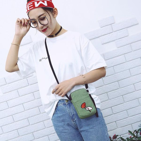 fashion women canvas shoulder bags messenger bags 2020 new female casual zipper embroidery soft handbags
fashion women canvas shoulder bags messenger bags 2020 new female casual zipper embroidery soft handbags