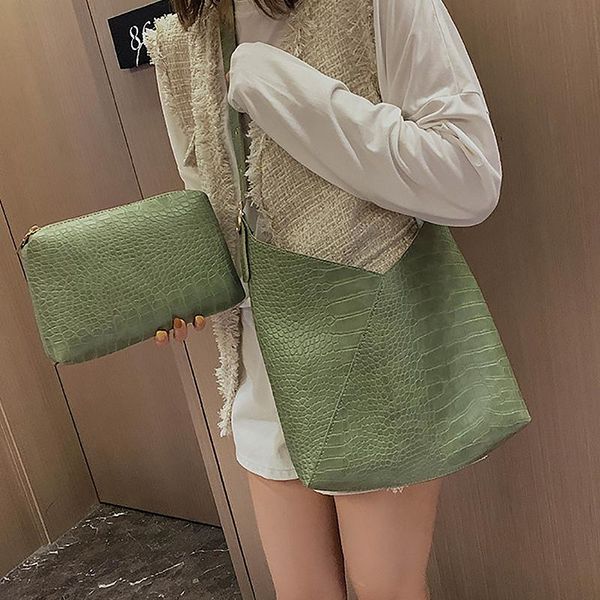высокая емкость крокодил pattern кожа pu сумка на ремень для женщин композитного crossbody сумка lady сумки green
высокая емкость крокодил pattern кожа pu сумка на ремень для женщин композитного crossbody сумка lady сумки green