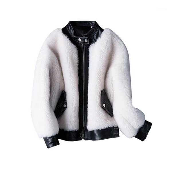 2019 new sutumn winter splicing short women imitation fur coat fashion casual stand collar shearling fake fur coat and jackets1, Black
2019 new sutumn winter splicing short women imitation fur coat fashion casual stand collar shearling fake fur coat and jackets1, Black