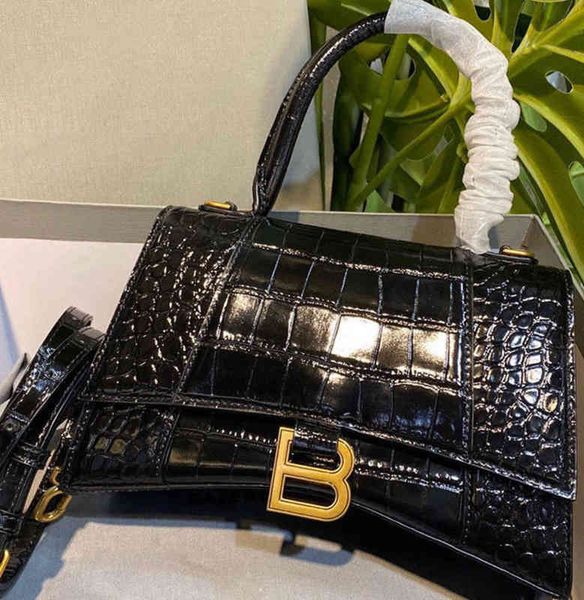 women luxury blencaigas handbags fashion bag 2022 crocodile b-shaped hourglass versatile autumn and winter portable single shoulder messenge
women luxury blencaigas handbags fashion bag 2022 crocodile b-shaped hourglass versatile autumn and winter portable single shoulder messenge