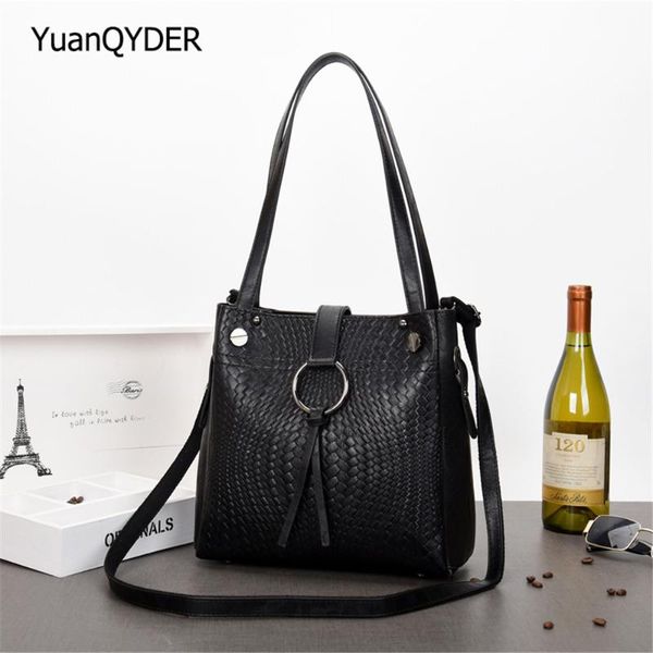 cross body weave women's shoulder bag belt buckle tassel crossbody for women 2021 designer satchel genuine leather handbag
cross body weave women's shoulder bag belt buckle tassel crossbody for women 2021 designer satchel genuine leather handbag