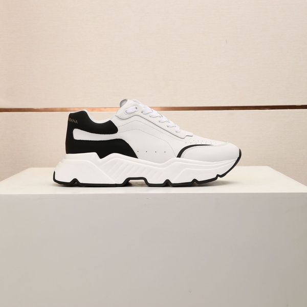calfskin sneakers understated and ligh shoes lacquered calf leather shoes, Black