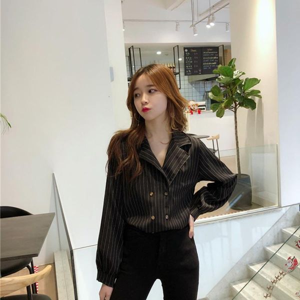 2021 autumn elegant double-breasted button black white women blouse long sleeve stripe shirts korean style office lady clothing
2021 autumn elegant double-breasted button black white women blouse long sleeve stripe shirts korean style office lady clothing