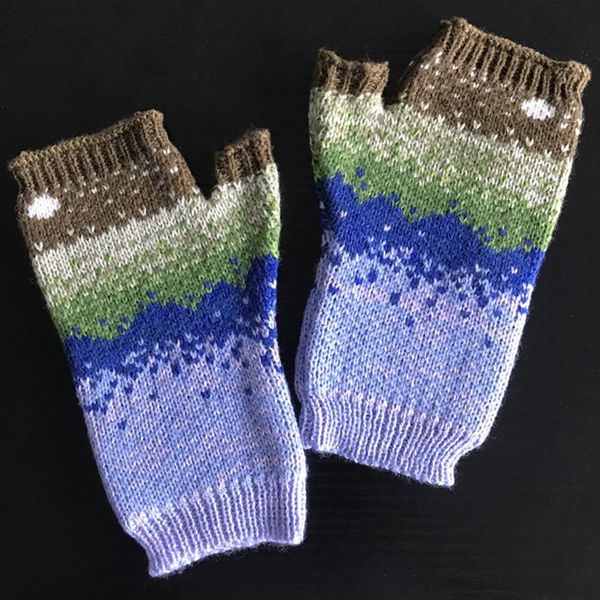 fashion cartoon gloves women fingerless wrist sets winter warm knitted patchwork mittens 2021 embroidered colored female gloves, Blue;gray
fashion cartoon gloves women fingerless wrist sets winter warm knitted patchwork mittens 2021 embroidered colored female gloves, Blue;gray