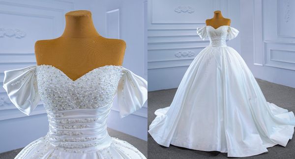 2022 modest pearls beading princess wedding dresses bridal gowns for women plus size petite a line satin sweetheart ruched court train class, White
2022 modest pearls beading princess wedding dresses bridal gowns for women plus size petite a line satin sweetheart ruched court train class, White