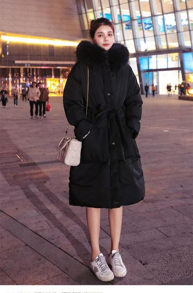 2018 new winter high-end fabrics korean version of long hooded down jacket women with big hair collar 902331, Black
2018 new winter high-end fabrics korean version of long hooded down jacket women with big hair collar 902331, Black