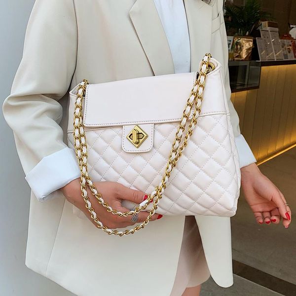 single shoulder bag female 2020 new wave korean version of the wild messenger bag lingge chain large capacity fashion
single shoulder bag female 2020 new wave korean version of the wild messenger bag lingge chain large capacity fashion