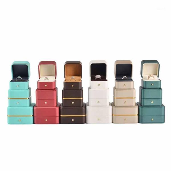 new 1pcs 9.5x9.5x6.5cm new champagne gold/coffee/white color bracelet /pillow bag chain box wedding/party packaging box1
new 1pcs 9.5x9.5x6.5cm new champagne gold/coffee/white color bracelet /pillow bag chain box wedding/party packaging box1
