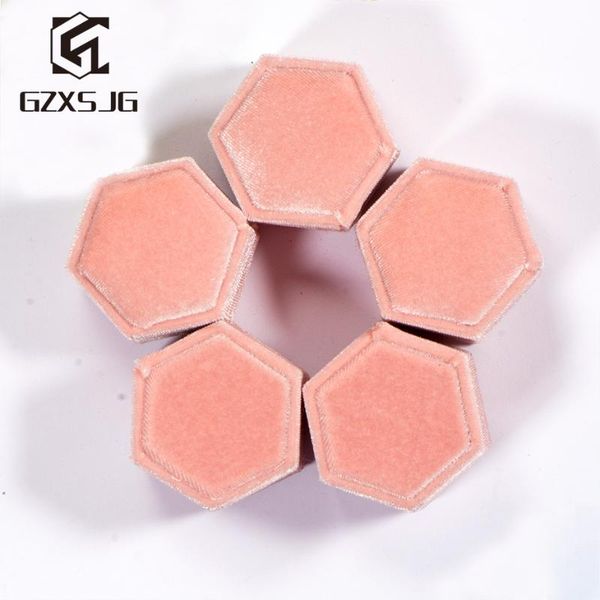 gzxsjg 5pc/lot velvet hexagon ring boxes for women handmade jewelry pink green boxes for wedding engagement bridal packaging, Pink;blue
gzxsjg 5pc/lot velvet hexagon ring boxes for women handmade jewelry pink green boxes for wedding engagement bridal packaging, Pink;blue
