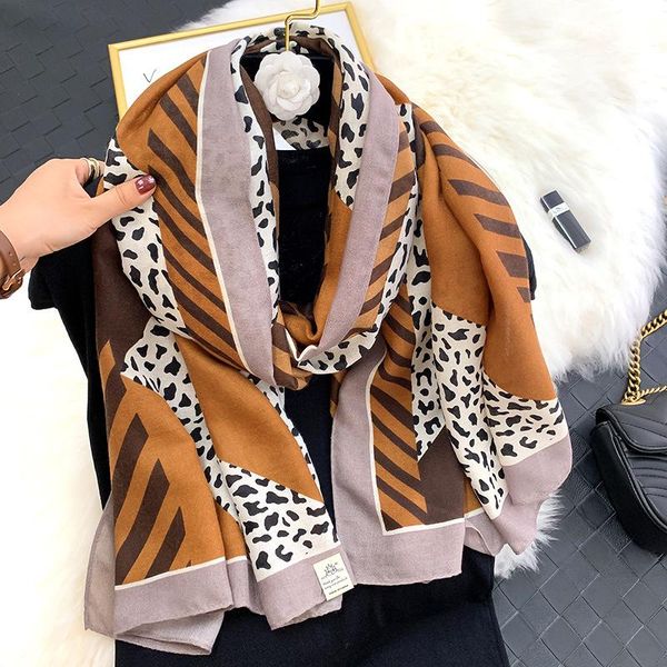 2020 spain fashion leopard patchwork viscose scarf print soft hijab shawls and wraps female foulards echarpe muslim snood, Blue;gray
2020 spain fashion leopard patchwork viscose scarf print soft hijab shawls and wraps female foulards echarpe muslim snood, Blue;gray