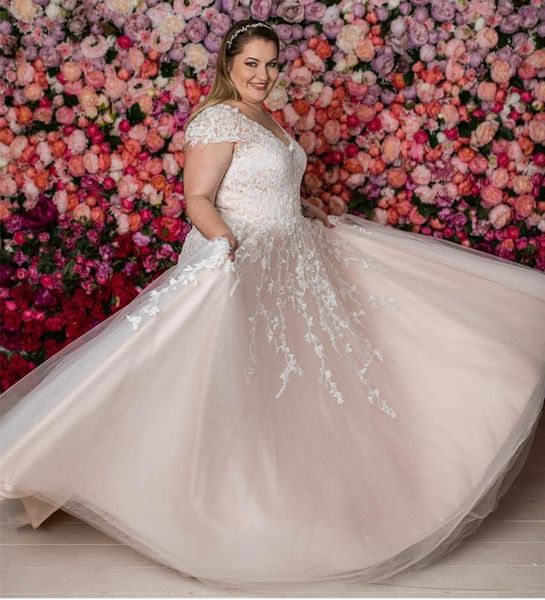 plus size wedding dress v-neck vintage lace short sleeve a-line large size custom made bridal gowns for brides high quality, White
plus size wedding dress v-neck vintage lace short sleeve a-line large size custom made bridal gowns for brides high quality, White