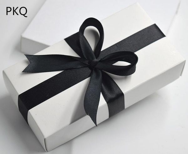 10pcs kraft paper carton boxes large gift box black white gift box lid cardboard paper big packaging boxes cosmetic packing1
10pcs kraft paper carton boxes large gift box black white gift box lid cardboard paper big packaging boxes cosmetic packing1