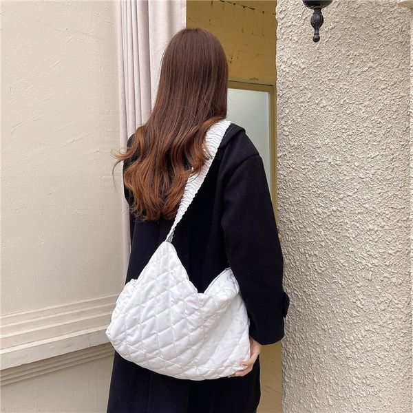 totes large capacity hobos bag women qulited plaid soft designer runched wide shoulder strap crossbody bags ladies handbags
totes large capacity hobos bag women qulited plaid soft designer runched wide shoulder strap crossbody bags ladies handbags
