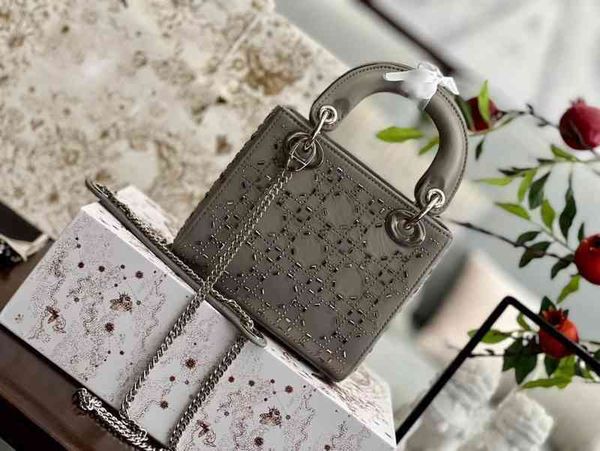 bags tote women fashion handbag luxury brand shoulder leather designer crossbody female purses 220303
bags tote women fashion handbag luxury brand shoulder leather designer crossbody female purses 220303