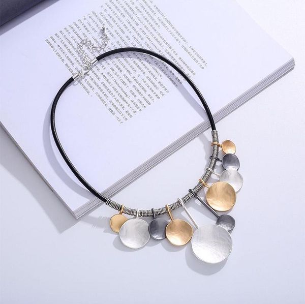 round pendant choker necklaces for women retro new alloy female statement necklace fashion jewelry collier femme, Golden;silver
round pendant choker necklaces for women retro new alloy female statement necklace fashion jewelry collier femme, Golden;silver