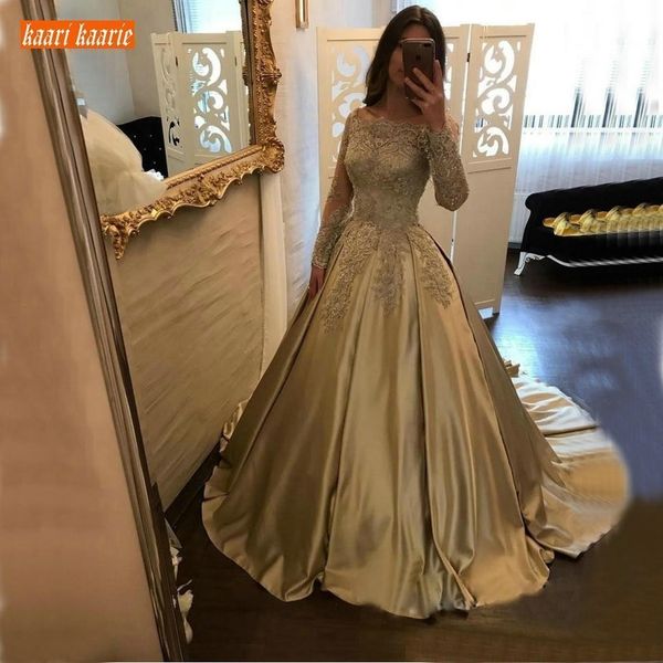 luxury gold satin evening dresses long sleeves 2020 lace appliques evening gowns customized ball gown women party formal dress lj201119, White;black
luxury gold satin evening dresses long sleeves 2020 lace appliques evening gowns customized ball gown women party formal dress lj201119, White;black