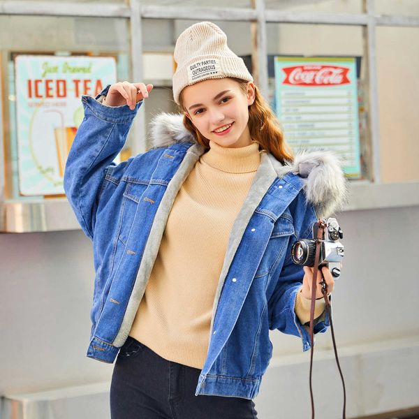 luzuzi new warm winter women autumn hooded coat female jeans denim jackets basic ladies women's bomber jacket 2021 cx200725, Black;brown
luzuzi new warm winter women autumn hooded coat female jeans denim jackets basic ladies women's bomber jacket 2021 cx200725, Black;brown