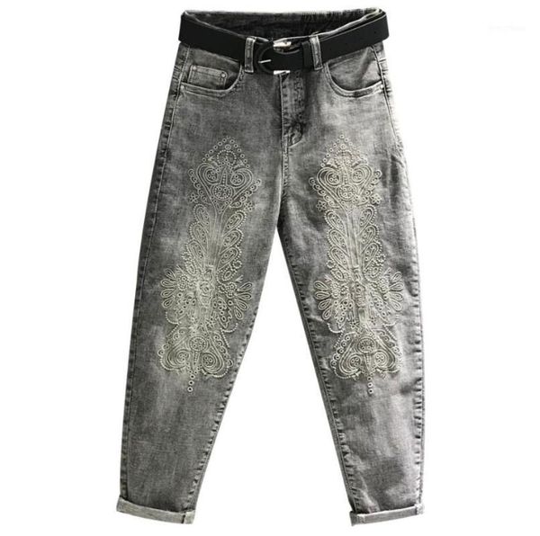 2020 new fashion heavy embroidered gray jeans women high waist loose ankle length harem jeans plus size q6441, Blue
2020 new fashion heavy embroidered gray jeans women high waist loose ankle length harem jeans plus size q6441, Blue