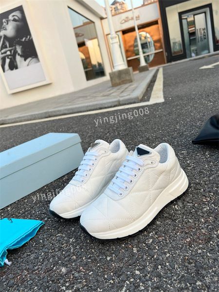 2022 latest men casual shoes fashion trend black orange lace-up thick sole sneakers non-slip wear-resistant mens designer sports shoes size3
2022 latest men casual shoes fashion trend black orange lace-up thick sole sneakers non-slip wear-resistant mens designer sports shoes size3