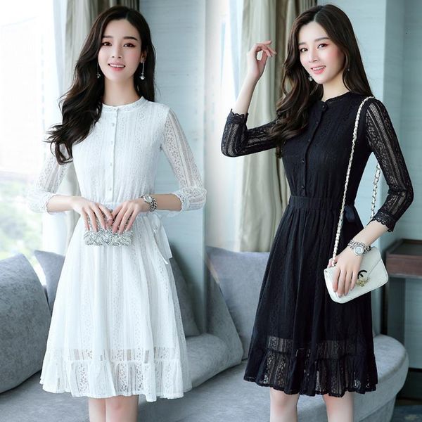 2020 autumn winter plus size vintage black lace midi dresses women elegant bodycon dress party long sleeve white runway vestidos, Black;gray
2020 autumn winter plus size vintage black lace midi dresses women elegant bodycon dress party long sleeve white runway vestidos, Black;gray