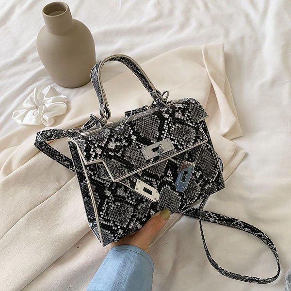 2020 мини ретро серпантин crossbody сумки для женщин роскошная кожи высокого качества мешок плеча мода женщины сумки
2020 мини ретро серпантин crossbody сумки для женщин роскошная кожи высокого качества мешок плеча мода женщины сумки