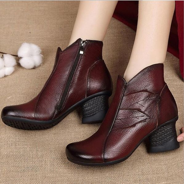 autumn and winter retro middle-aged and old folk style women's boots 2020 new leather slope heel cotton shoes featured female short boo, Black
autumn and winter retro middle-aged and old folk style women's boots 2020 new leather slope heel cotton shoes featured female short boo, Black