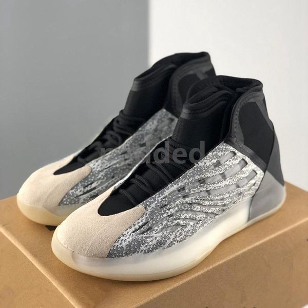 new quantum kanye west mid basketball shoes for static white triple black mens baskets sport sneakers size 40-45, White;red
new quantum kanye west mid basketball shoes for static white triple black mens baskets sport sneakers size 40-45, White;red