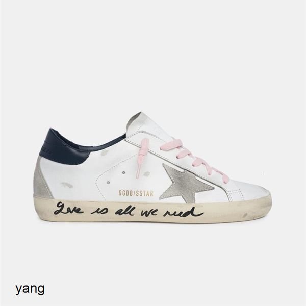 autumn winter new letter graffiti make old small dirty men's and women's casual board shoes dark blue back end
autumn winter new letter graffiti make old small dirty men's and women's casual board shoes dark blue back end