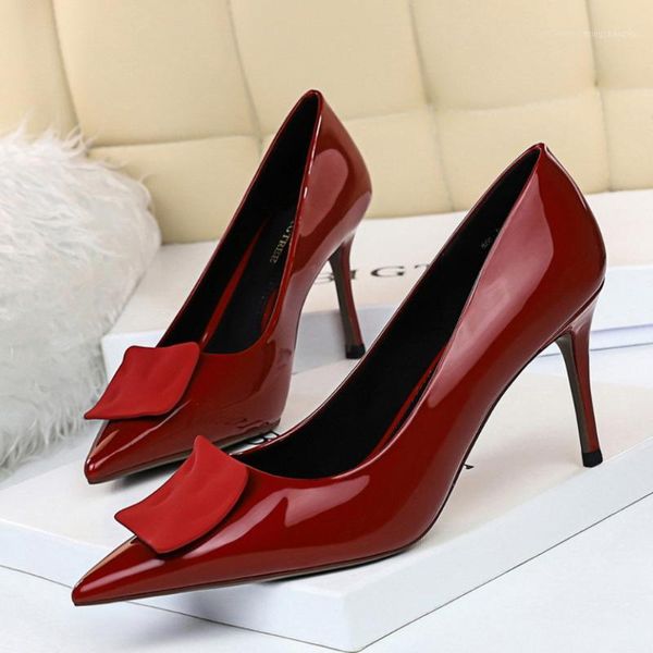 dress shoes korean style professional women's high heels pointed toe solid color square buckle pumps autumn for women1, Black
dress shoes korean style professional women's high heels pointed toe solid color square buckle pumps autumn for women1, Black