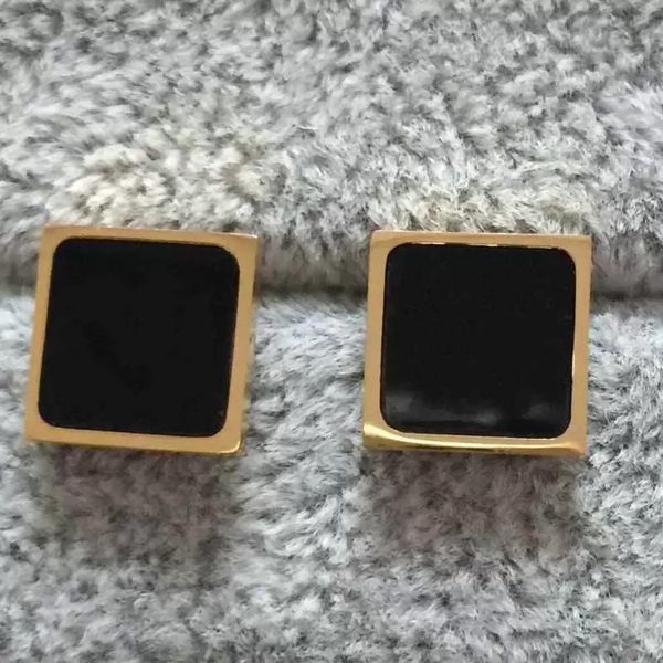 2021 stainless steel fashion jewelry hip hop stud designer earings gold rose earrings for women party wedding hoop wholesale, Golden;silver
2021 stainless steel fashion jewelry hip hop stud designer earings gold rose earrings for women party wedding hoop wholesale, Golden;silver