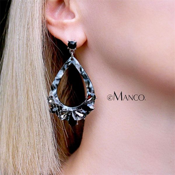 emanco wholesale crystal drop water earrings black&coffee color spectacle eye shape dangle earrings new arrivals jewelry y200323, Golden
emanco wholesale crystal drop water earrings black&coffee color spectacle eye shape dangle earrings new arrivals jewelry y200323, Golden