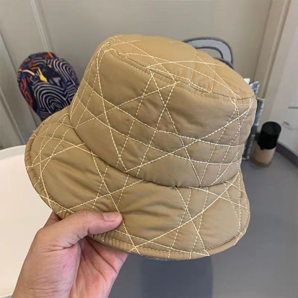 2020 new style badge letter bucket hats women fashion basin hat warm cap black outdoor travel hat men cap 2 color, Blue;gray
2020 new style badge letter bucket hats women fashion basin hat warm cap black outdoor travel hat men cap 2 color, Blue;gray