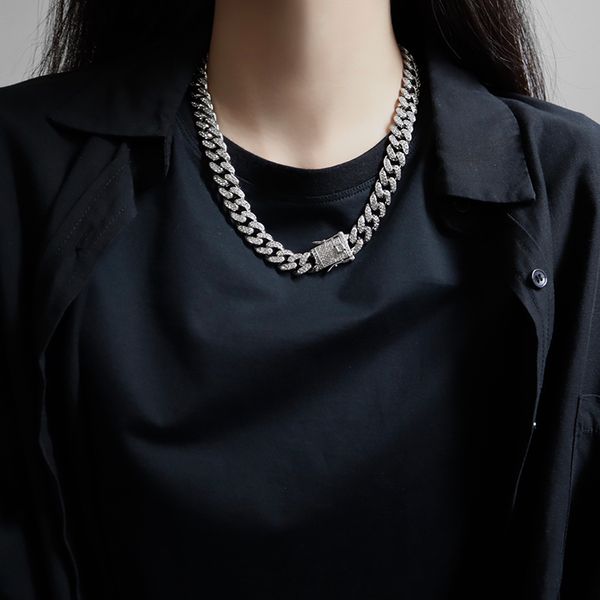 hip hop cuba street necklace 2020 new women fashion light luxury minority design sense sweater collar neck chain, Silver
hip hop cuba street necklace 2020 new women fashion light luxury minority design sense sweater collar neck chain, Silver