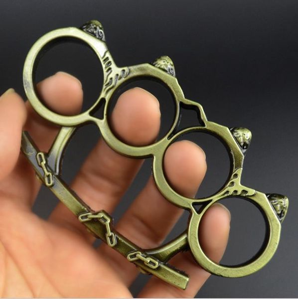 213 medium assassin refers to tiger iron four-finger buckle glove boxing ring hand buckle ring buckle hand support classic version
213 medium assassin refers to tiger iron four-finger buckle glove boxing ring hand buckle ring buckle hand support classic version