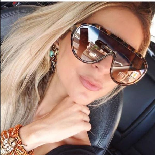 sunglasses personalized large-frame metal one-piece with sunshade sand-proof high-quality fashion gradient, White;black
sunglasses personalized large-frame metal one-piece with sunshade sand-proof high-quality fashion gradient, White;black