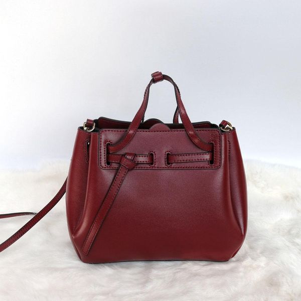brand new elegant tote women genuine leather pactchwork handbag chain shoulder bags purse shopping bag large
brand new elegant tote women genuine leather pactchwork handbag chain shoulder bags purse shopping bag large