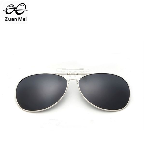 sunglasses zuan mei brand pilot polarized clip on men / women glasses clips driving night vision zm18, White;black
sunglasses zuan mei brand pilot polarized clip on men / women glasses clips driving night vision zm18, White;black