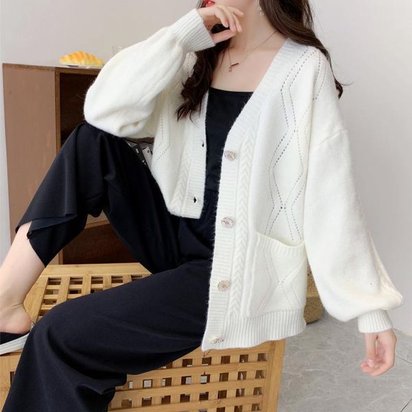 2021 new women's cashmere jacket autumn and winter with low-cut woman's cardigan sweater h00278 944w, White;black
2021 new women's cashmere jacket autumn and winter with low-cut woman's cardigan sweater h00278 944w, White;black