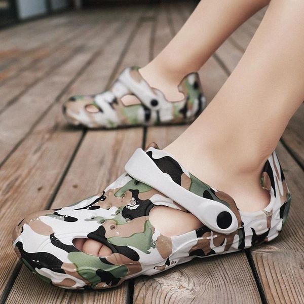 fashion summer men's slides slippers non-slip camouflage garden slippers men hole shoes outdoor camo sandals man zapatilla casa #zf0a, Black 
fashion summer men's slides slippers non-slip camouflage garden slippers men hole shoes outdoor camo sandals man zapatilla casa #zf0a, Black