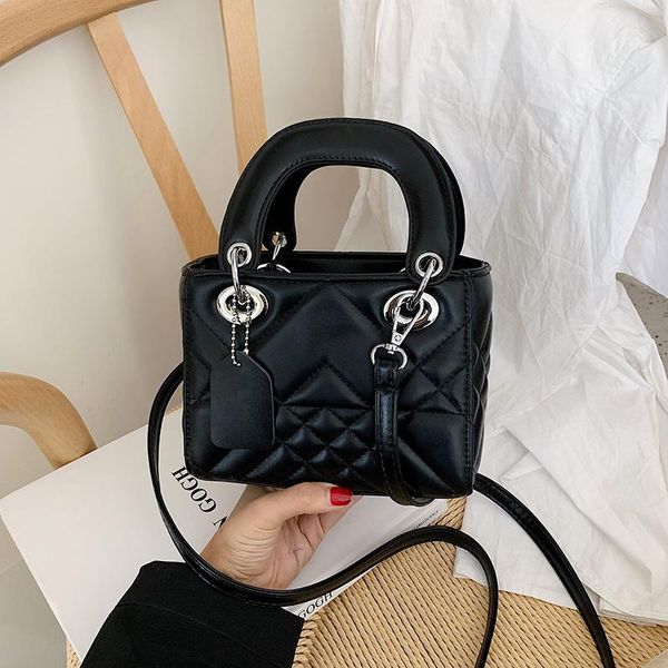 party women's handbag 2020 new women's messenger bag pu fashion shoulder bag discount pattern ladies shopping bags
party women's handbag 2020 new women's messenger bag pu fashion shoulder bag discount pattern ladies shopping bags