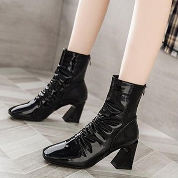 winter boots for women square toe ladies slip-on footwear female pu leather fashion short plush female zipper botas mujer 20211, Black
winter boots for women square toe ladies slip-on footwear female pu leather fashion short plush female zipper botas mujer 20211, Black