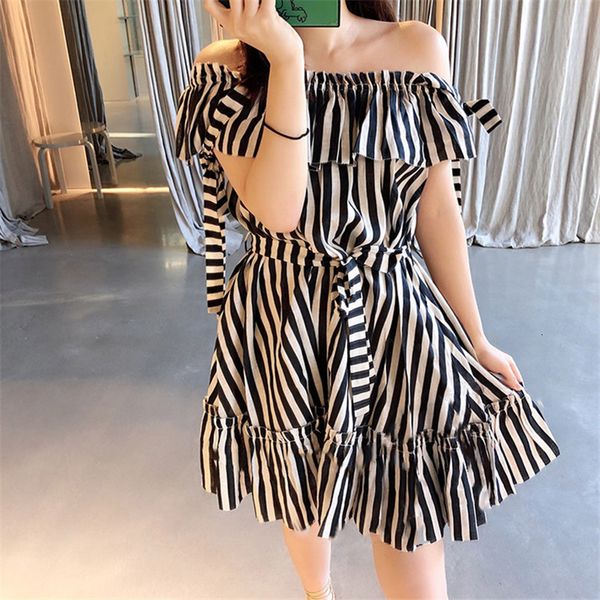 new 2021 summer women in black and white striped puff luva bow ruffles dressed designer featuring feathers 3sfb, Black;gray
new 2021 summer women in black and white striped puff luva bow ruffles dressed designer featuring feathers 3sfb, Black;gray