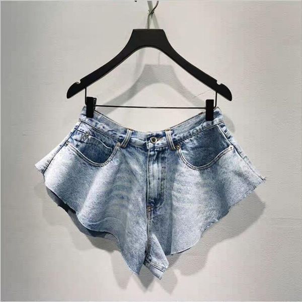 2020 new summer irregular shorts lady ruffles wide leg short denim pants fashion feamle, Blue
2020 new summer irregular shorts lady ruffles wide leg short denim pants fashion feamle, Blue