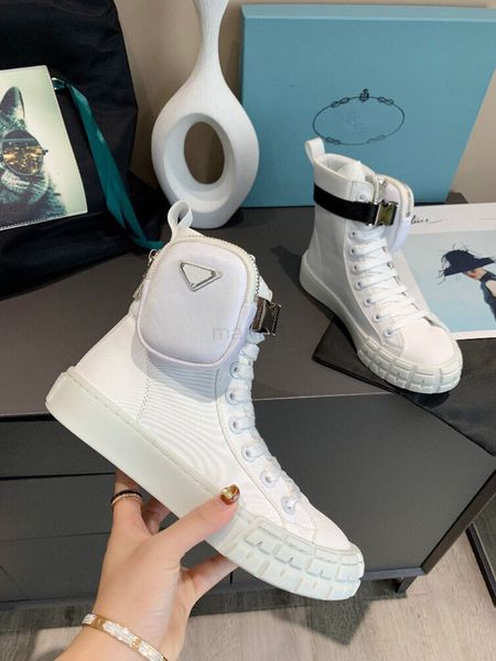 wheel sneakers re-nylon 2021 luxury designer women men casual shoes recycled nylon high-sneaker removable fabric covered comfortable top, Black
wheel sneakers re-nylon 2021 luxury designer women men casual shoes recycled nylon high-sneaker removable fabric covered comfortable top, Black