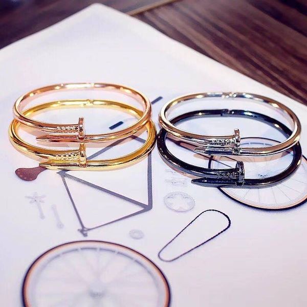 nail bracelet titanium steel men and women couple bracelet simple diamond set screw nail bracelet, Golden;silver
nail bracelet titanium steel men and women couple bracelet simple diamond set screw nail bracelet, Golden;silver