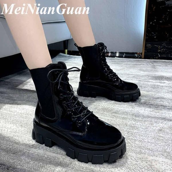 luxury woman boots keep warm light soft women's winter shoes fashion martin high boots for women lace up platform shoes new e4, Black
luxury woman boots keep warm light soft women's winter shoes fashion martin high boots for women lace up platform shoes new e4, Black