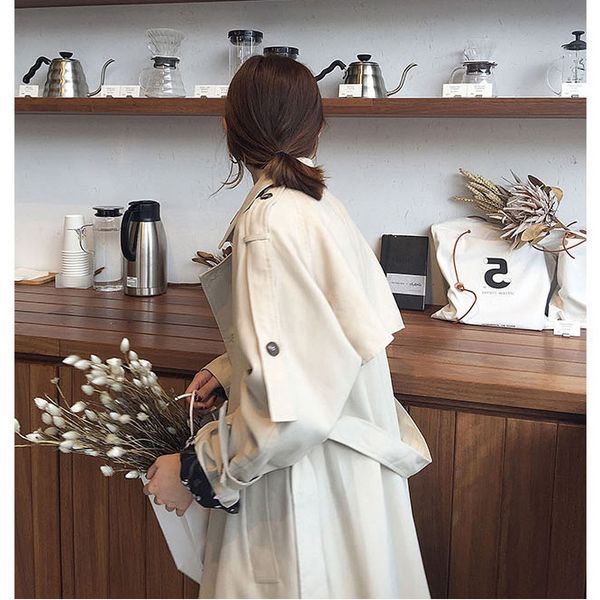 2020 new casual windbreaker female korean spring autumn double-breasted loose waist long trench coat for women n844, Tan;black
2020 new casual windbreaker female korean spring autumn double-breasted loose waist long trench coat for women n844, Tan;black