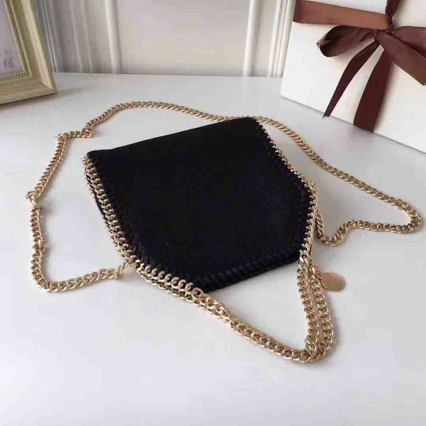 classic ladies mini handbag fashion chain bag multicolor shoulder crossbody bag with box
classic ladies mini handbag fashion chain bag multicolor shoulder crossbody bag with box